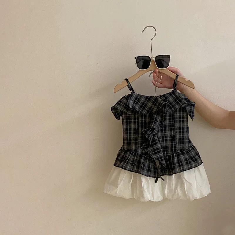 Girls' summer new Korean style fashionable sweet and cool plaid  white floral bud skirt two-piece set
