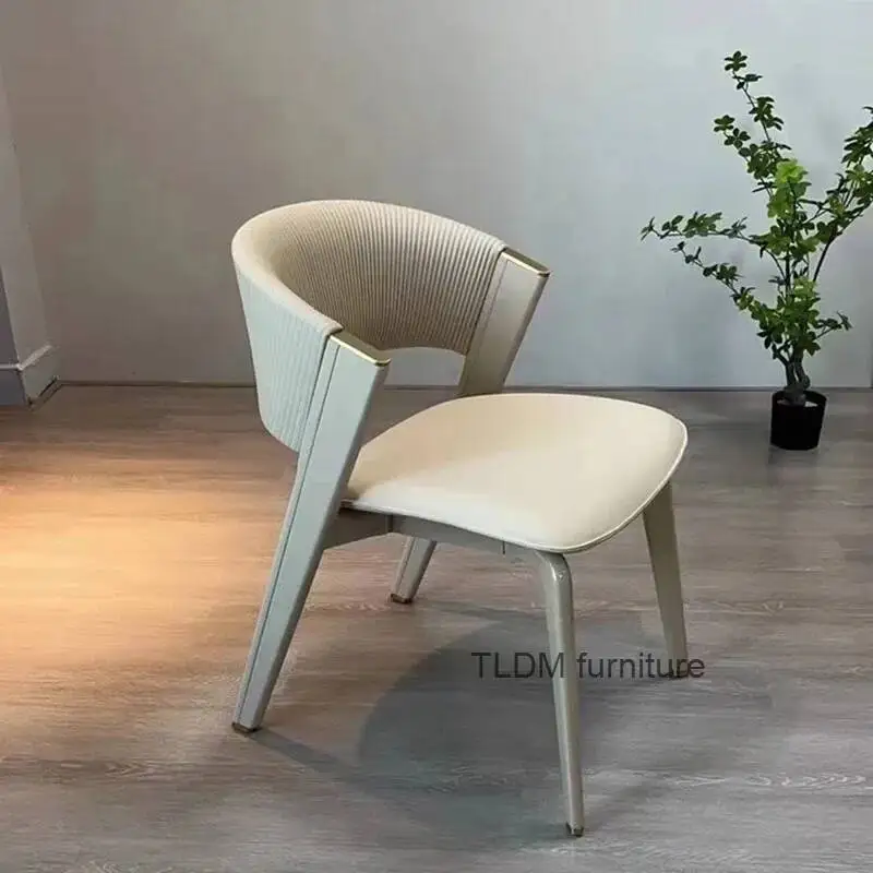 Modern Simplicity B…