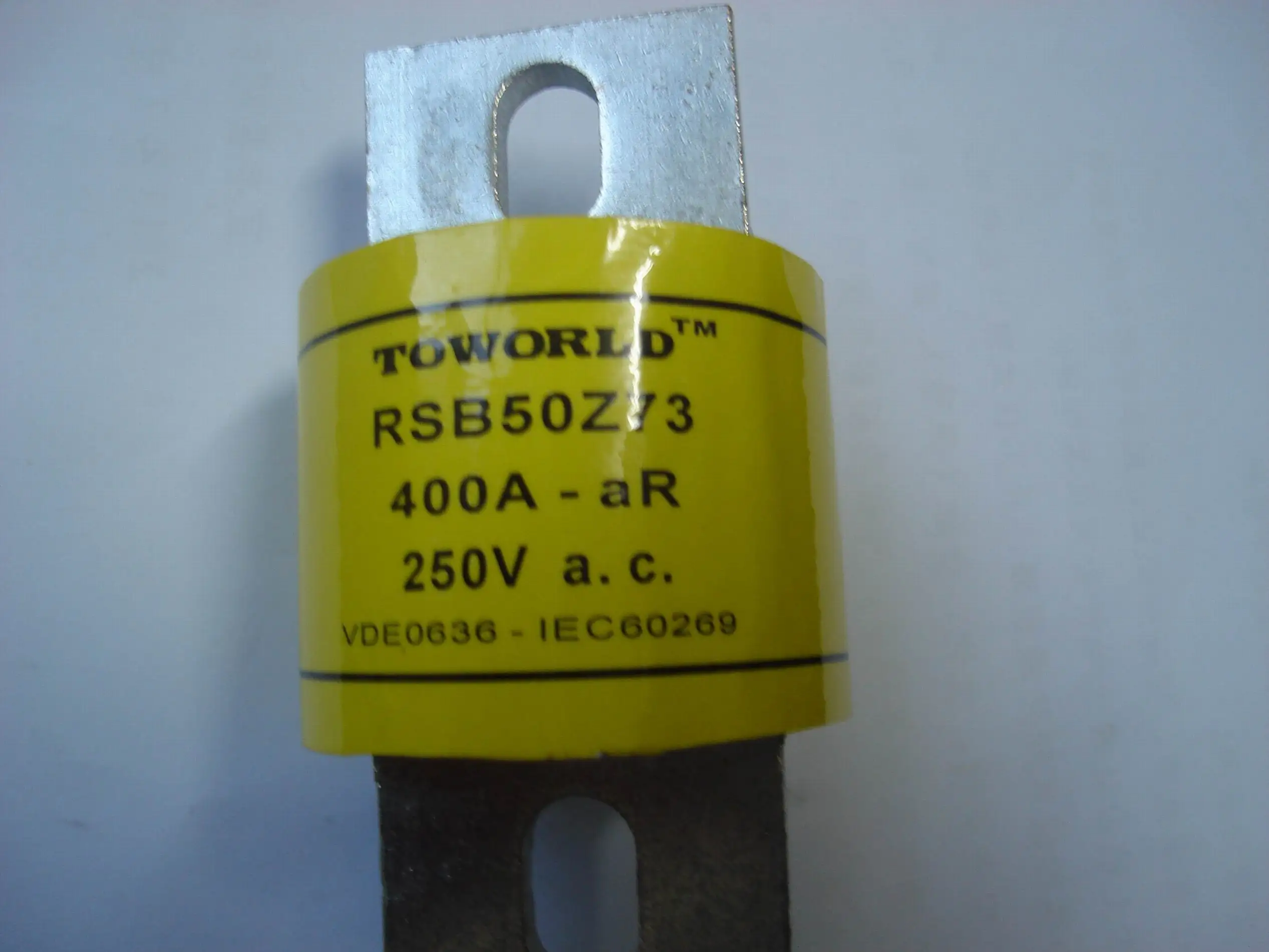 الصمامات: 25TAR400 400A 250V aR / RSB50Z73 400A 250V