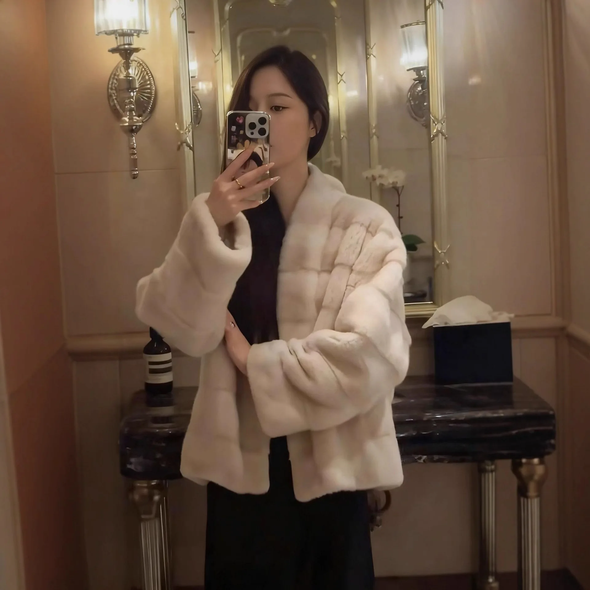 Manteau court en fausse fourrure pour femme, veste épaisse et chaude, Streetwear Y2k, élégant, col en V, manches longues, vêtements d'extérieur, automne hiver