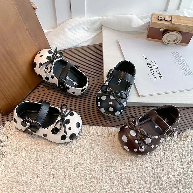 Girls Polka Dot Mary Jane Dress Shoes, Sweet Bow Decor Mary Janes Metal Buckle Soft Sole Little Girls Casual Party Flat Shoes