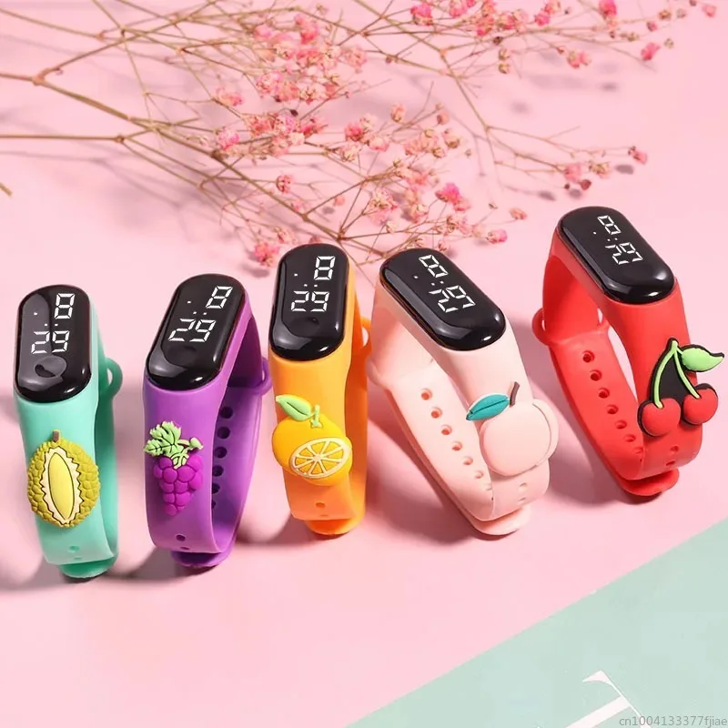 Fashion Children Electronic Watch Luminous LED Fruit Sports Bracelet Girls Boys Watches Electronic Silicone Wrist Watch for Kids