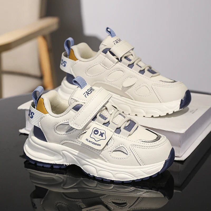 أحذية رياضية ممتصة للصدمات للخريف للأطفال، أحذية للأب غير قابلة للانزلاق للفتيات، أحذية جري خفيفة على الطراز الأجنبي