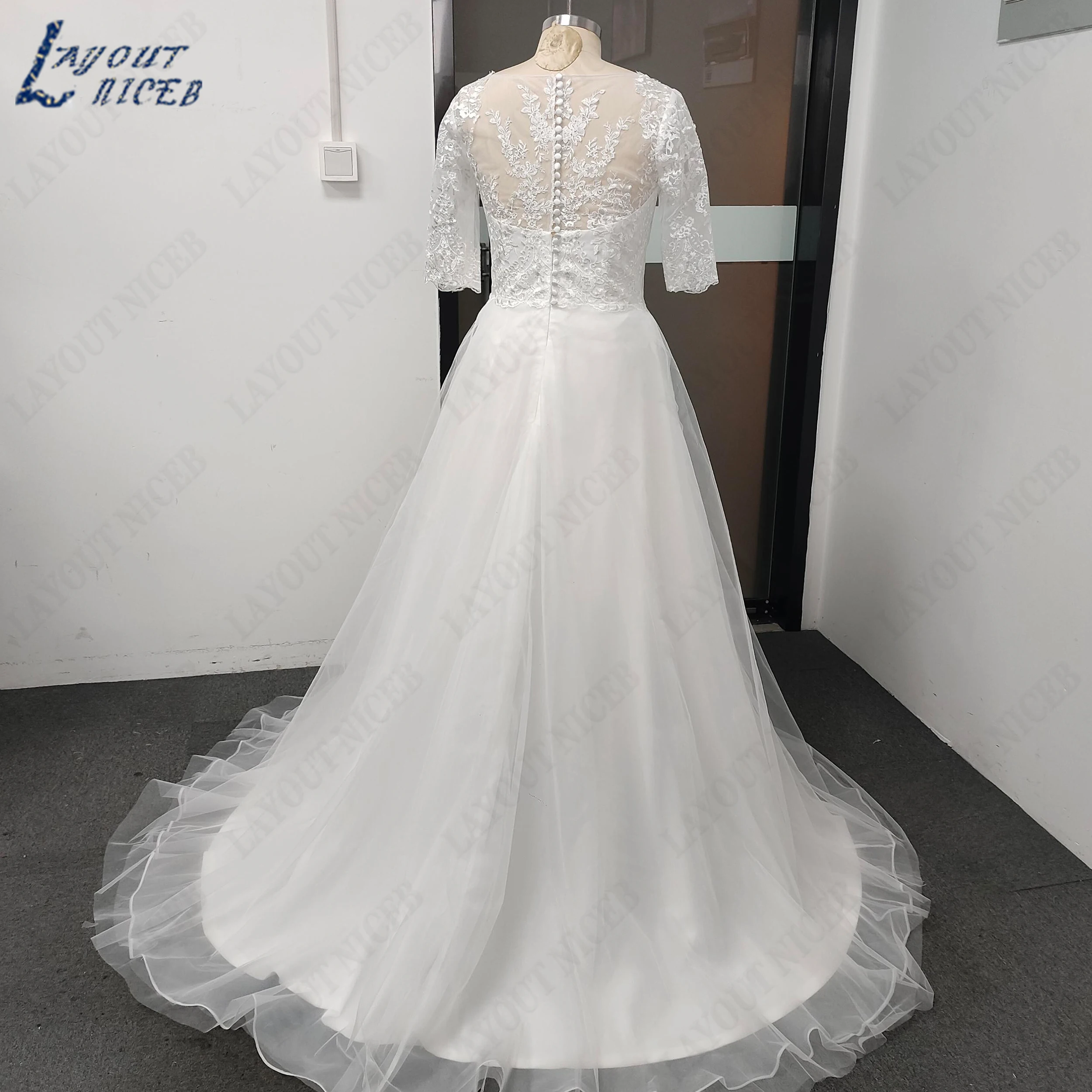 LAYOUT NICEB Lace Half Sleeves Wedding Dress for Bridal Illusion Appliques Buttons Back Robe De Mariée Grande Taille Custom Made