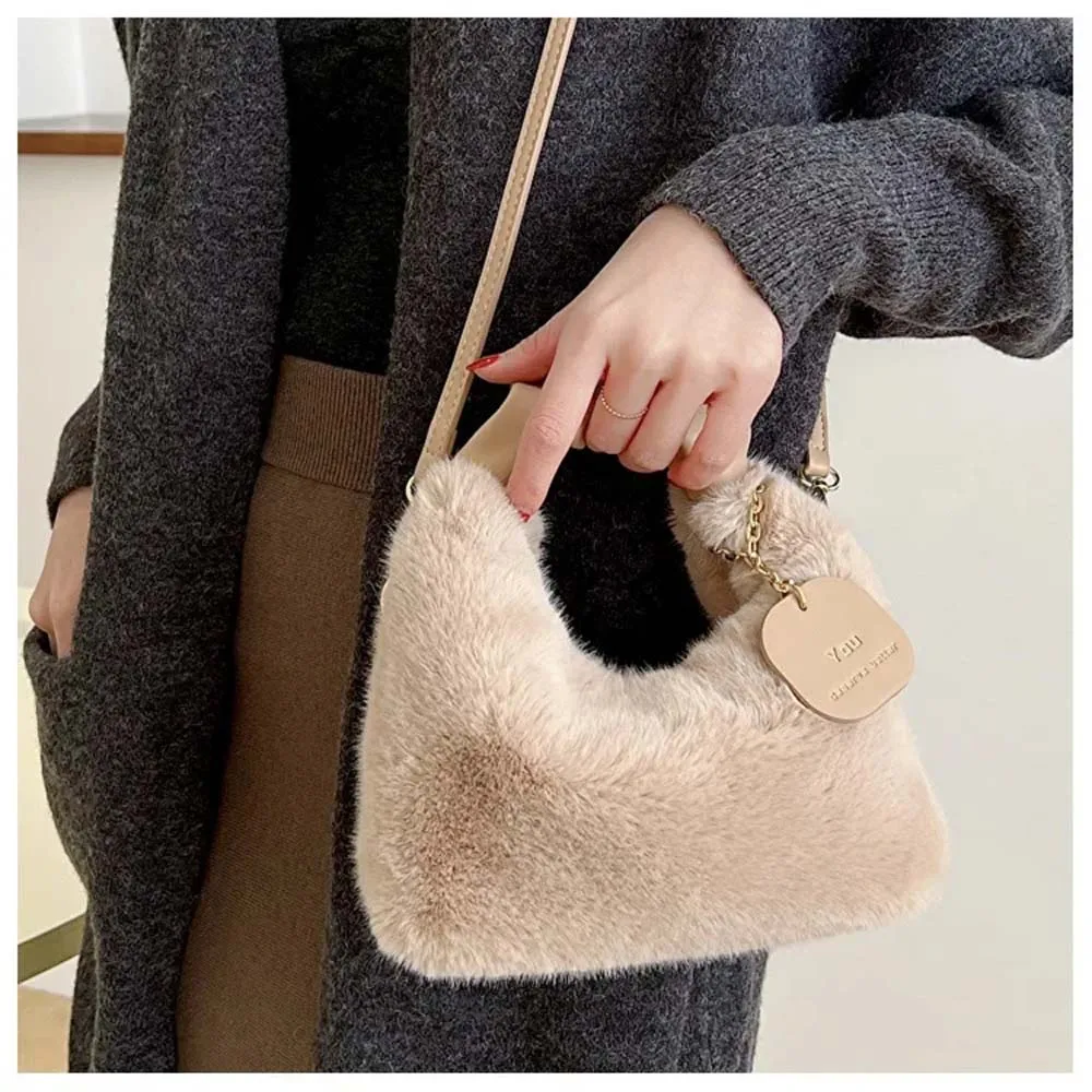 Inverno nova pele do falso bolsa de pelúcia moda crossbody tote pequenas senhoras portátil simples saco de compras casual