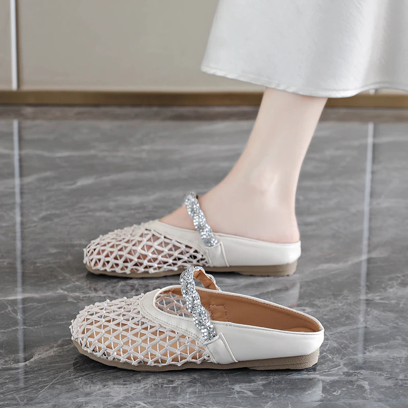 

Summer Seaside Playing Women Sandals Flat Casual Anti Slip Design Student Beach Leisure Footwear