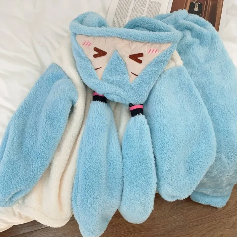 H atsune Mikuการ์ตูนแอนิเมชั่นอุปกรณ์ต่อพ่วงน่ารักปะการังกํามะหยี่แขนยาวคลุมด้วยผ้าชุดนอนฤดูหนาวหนาอบอุ่นออกนอกบ้านชุด