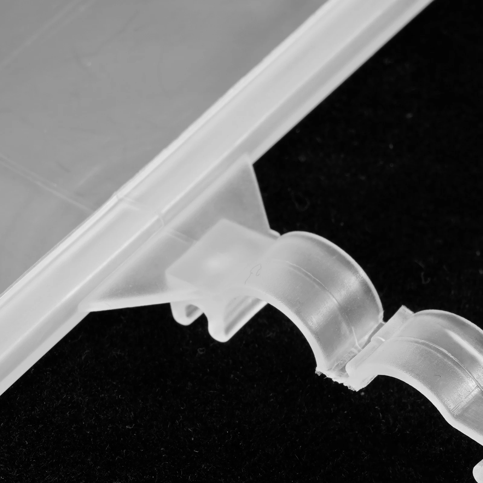 

20pcs Price Label Holder Transparent Plastic Tags 76x35x1.5mm for Supermarket Retail Store Shelf Wire Bins Easy Clip Display