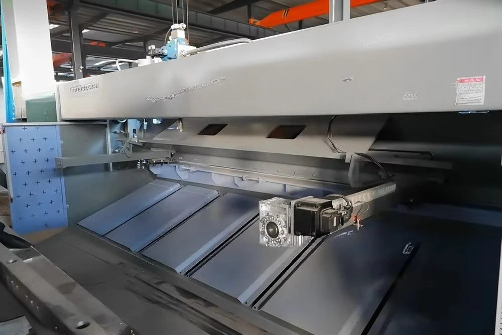 NC Sheet Metal Plate Cutting Machine  in Metal Fabrication and Processing