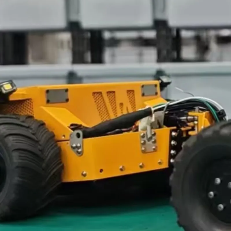 

Радиоуправляемый гидравлический погрузчик Super Frog 1/14 BM214 на металлическом шасси с 5 каналами, световой и звуковой системой, пультом Frsky X14