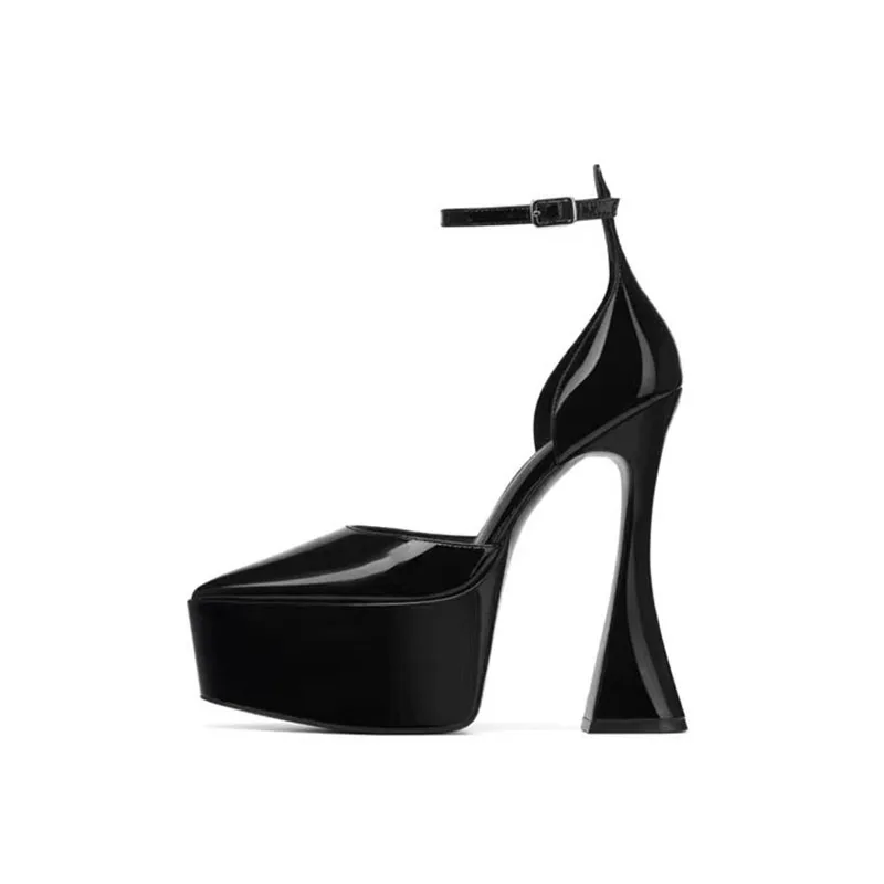 

Arden Furtado 2024 Summer Patent Leather Pointed toe Platform Super high heel word-cingulate Hollow sandals Large size