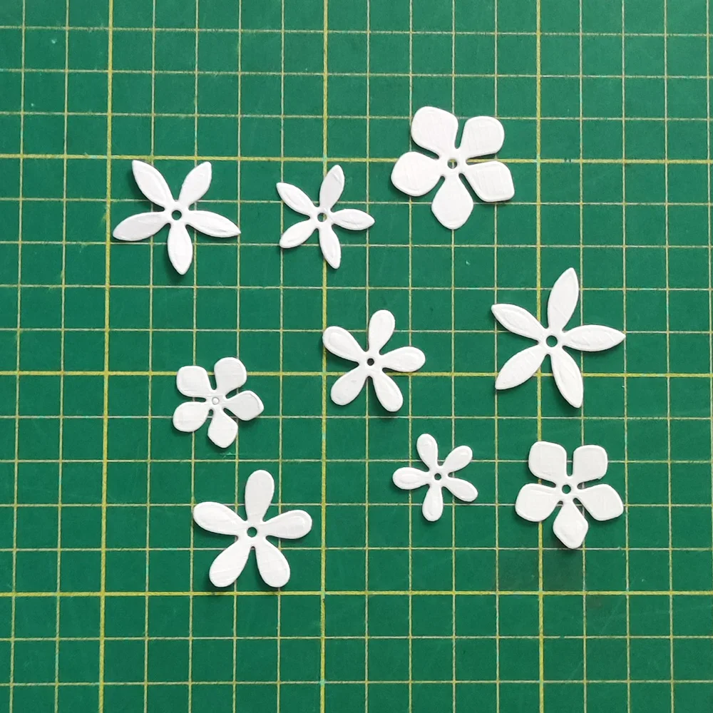 2022 AliliArts Metal Cutting Dies 9pcs Mini Flowers diy Scrapbooking Photo Album Decorative Embossing PaperCard Crafts Die