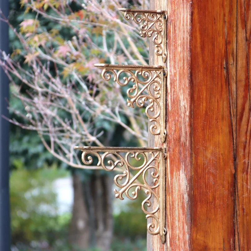 Triangle Frame Bronze Cast Iron Flower-shaped Right-angle Support Frame Shelf Wrought Iron Decorative Partition Frame