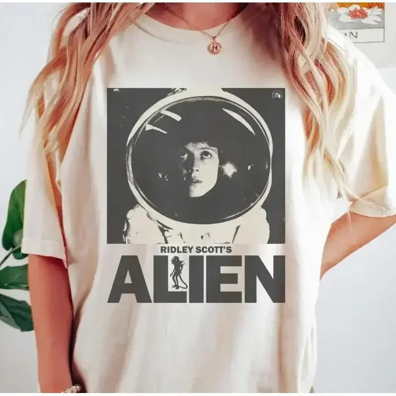 Vintage Alien Movie 1979 T Shirt Merch Horror Retro