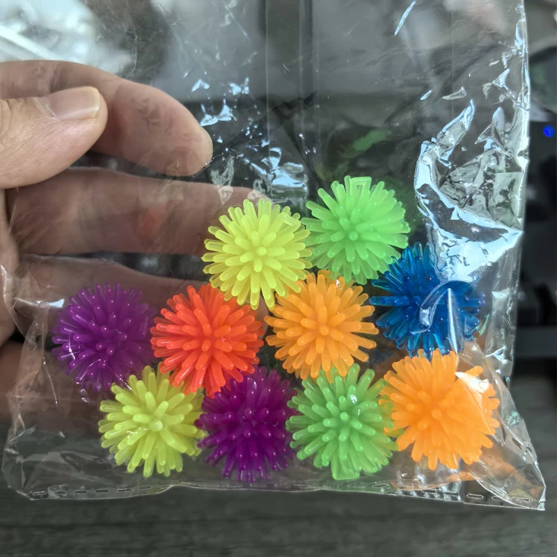 10 قطعة صغيرة لينة الحسية شائكة كرات الإجهاد الإغاثة ألعاب متململة ل ADHD والقلق الاطفال المراهقين بنين بنات هدايا الحفلات