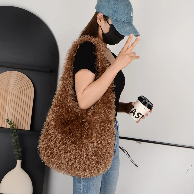 حقيبة كتف نسائية عصرية من القطيفة ذات سعة كبيرة حقيبة كتف رسول حقيبة كروس حقائب يد كاجوال