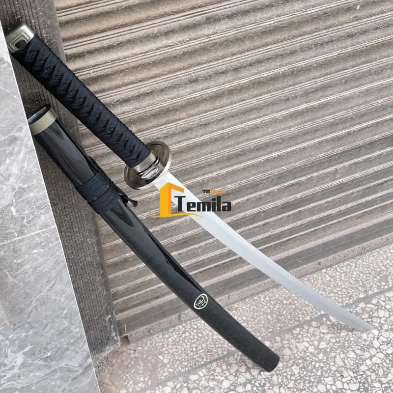 

Anime Cosplay Props Wooden Sword 104cm Rurouni Kenshin Himura Kenshin Weapon Japan Samurai Costume Fancy Dress Party Stage