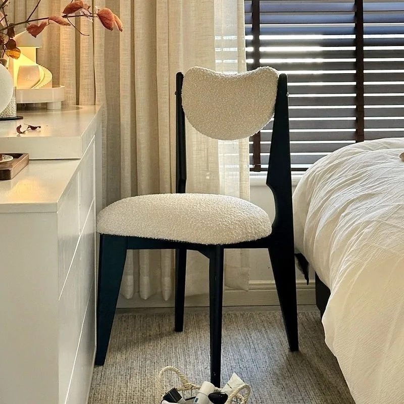 

French Nordic solid wood Internet celebrity chair chair medieval dining chair home modern designer light luxury retro minimalist