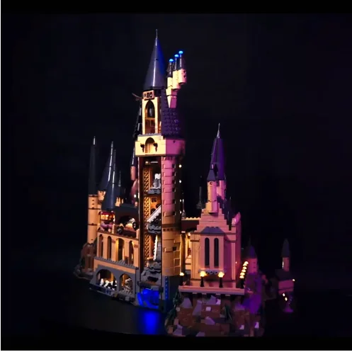 Kit di illuminazione a LED per Hogwarts compatibile con i mattoni del blocco di costruzione del castello di film 71043 (solo luce senza modello)