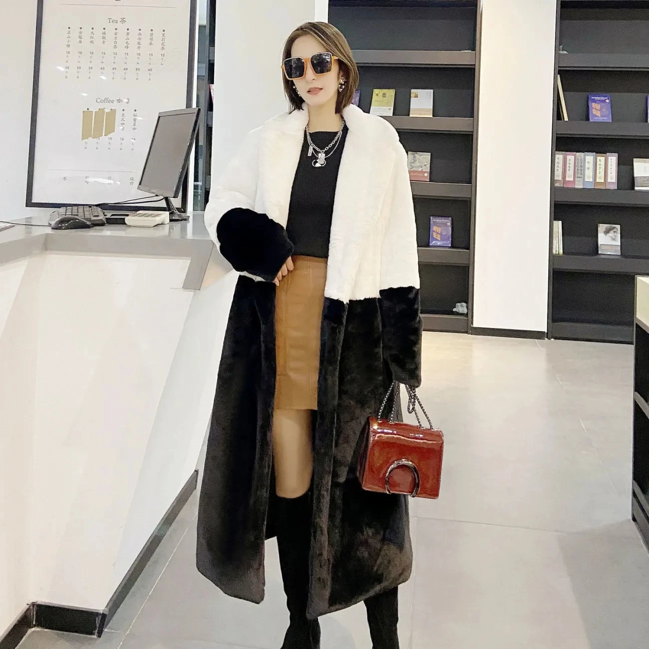 Big size 5XL long warm winter overcoat Top quality faux fur coat women winter jackets v neck designer two tone plush coat