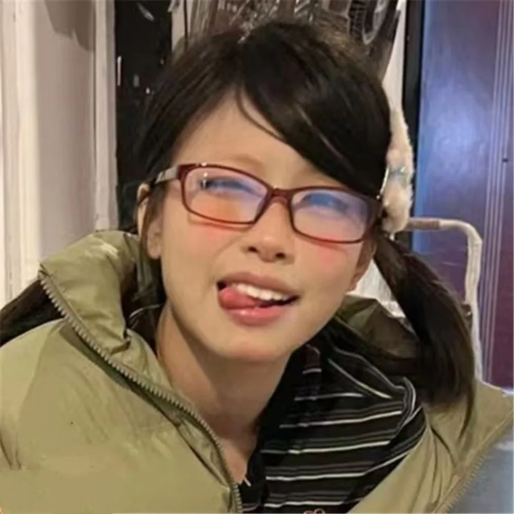 Y2K Fashion Eyewear for Women Girls Retro Square Narrow Frame Glasses Anti Blue Light Vintage Black Red Simple Eye Glasses