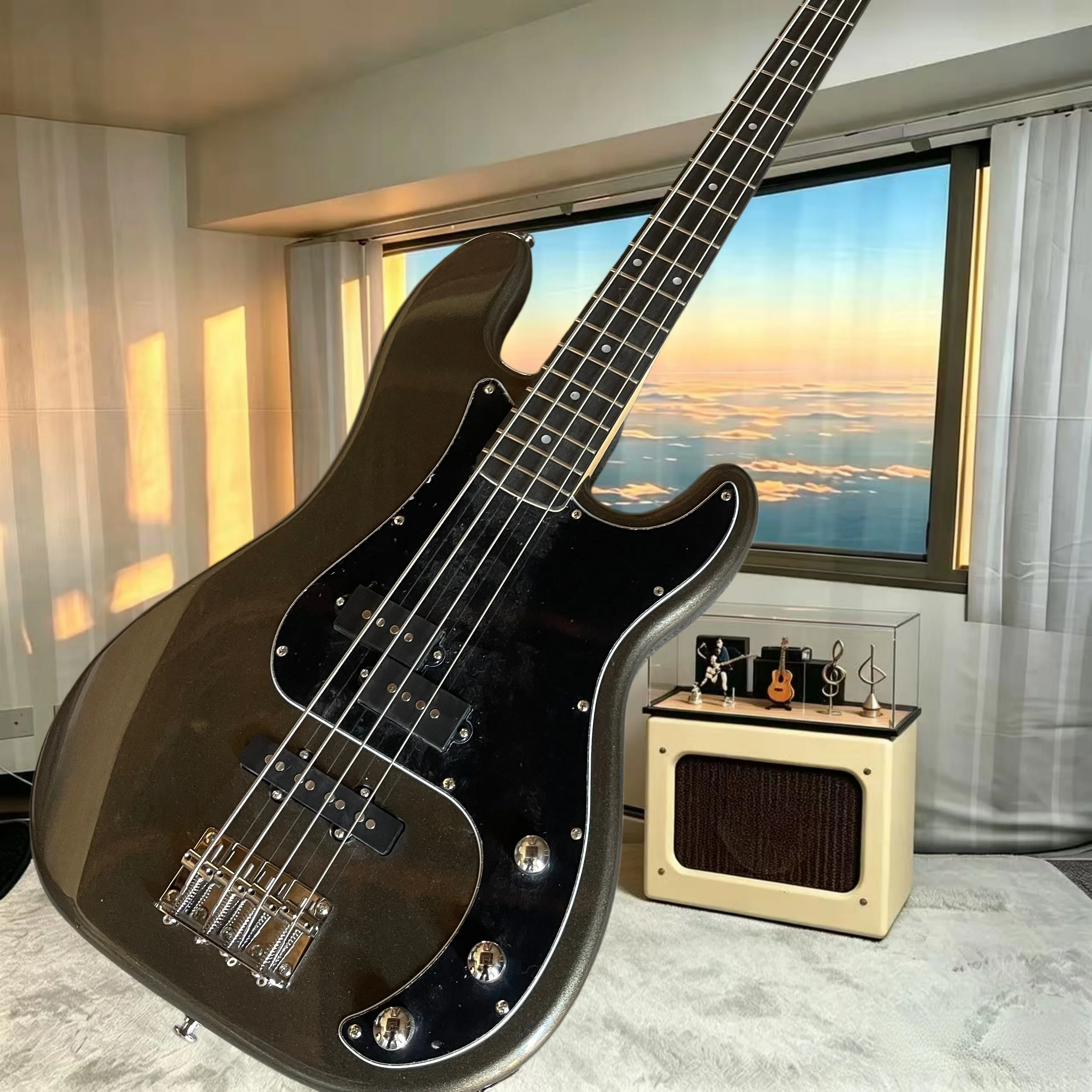 Metallic Dark‑Grey PB‑Style 4‑String Electric Bass PJ Combined Pickups Black Pickguard Chrome Hardware Band Rehearsal Rock Funk