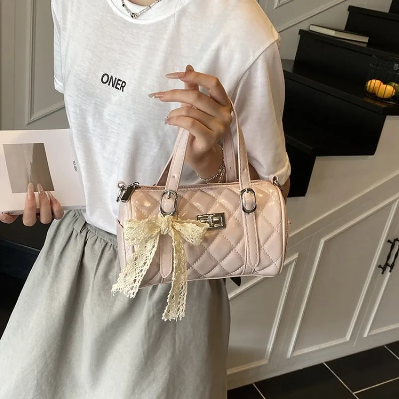 

Luxurious Sleek Shoulder Bag Underarm Crossbody Luxury Dinner Party 2025 New Model Exquisite Glamorous Timeless Elegant Stylish