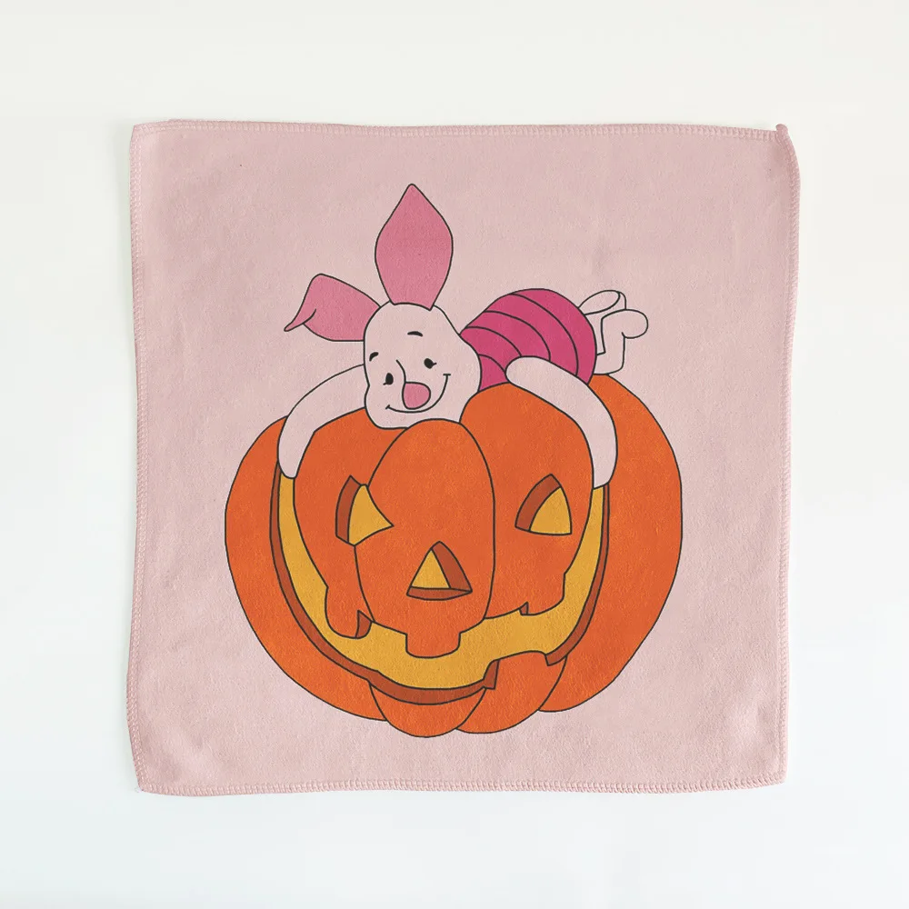 Miniso Paradise Series Halloween ميكي دافي داك وشاح محيطي منديل منشفة الوجه غسل منشفة الكرتون