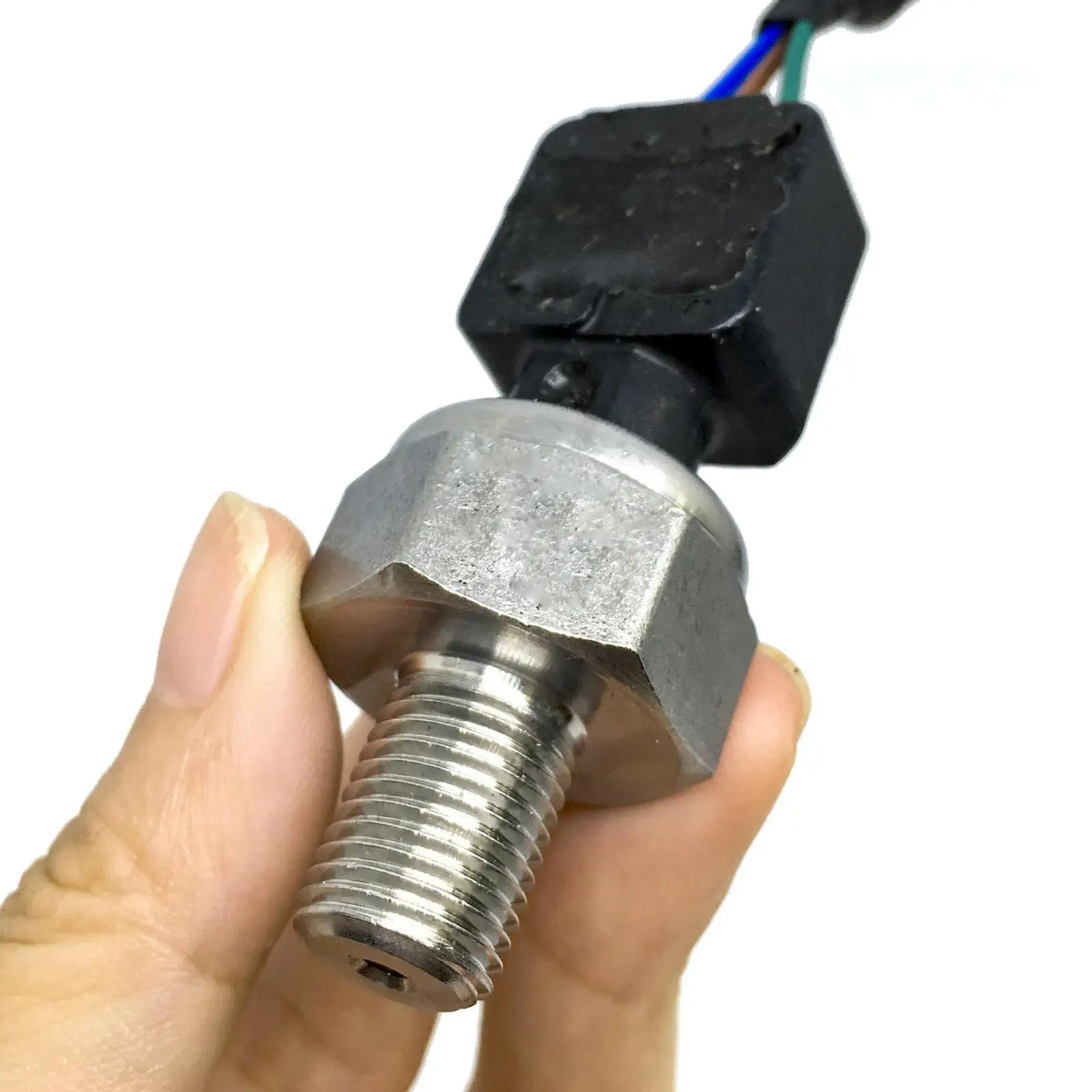 

89458-30010 Fuel Pressure Sensor Engine Management Part for Lexus IS250 IS350 GS300 GS430 06-12