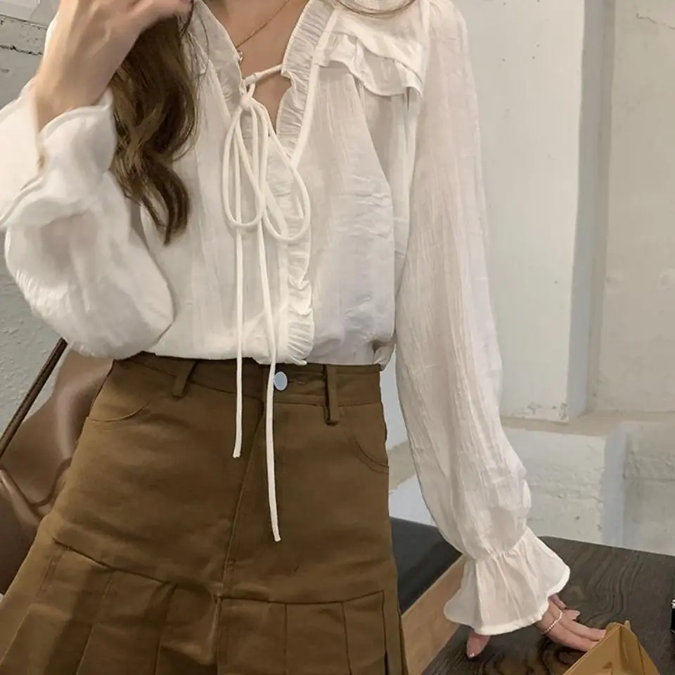 Spring Autumn Temperament Gentle V-neck Lace Shirt Women\'s Loose Strap Trumpet Sleeve Chic Long Sleeved Top New Style