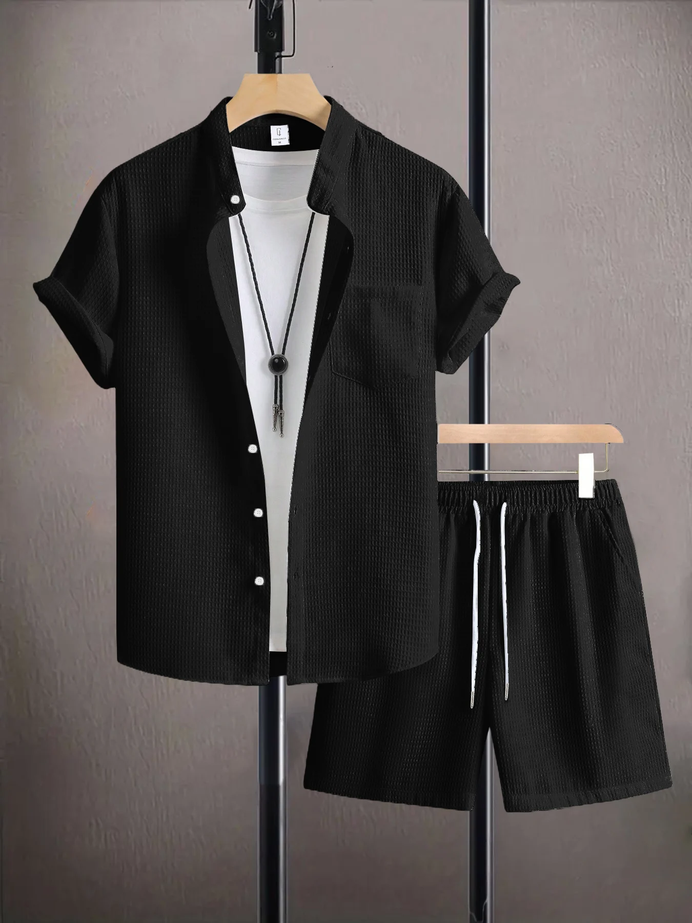 

Men's Minimalist Solid Casual Set Summer Waffle Stand Collar Shirt & Elastic Waist Shorts 2 Piece