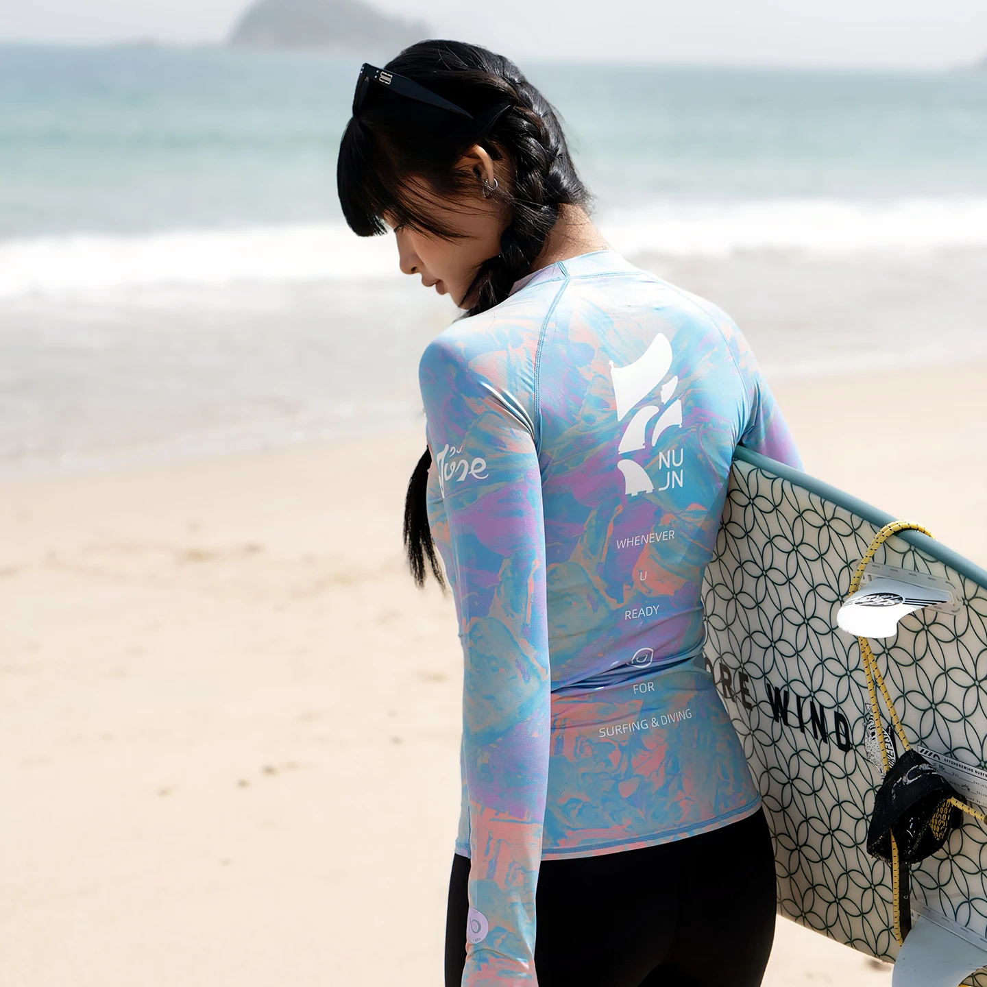 Nu-June Camicie da surf Manica lunga Donna UPF50 + Rash Guard Costumi da bagno Traspirante Slim Fit Costume da bagno ad asciugatura rapida Set di abbigliamento da spiaggia