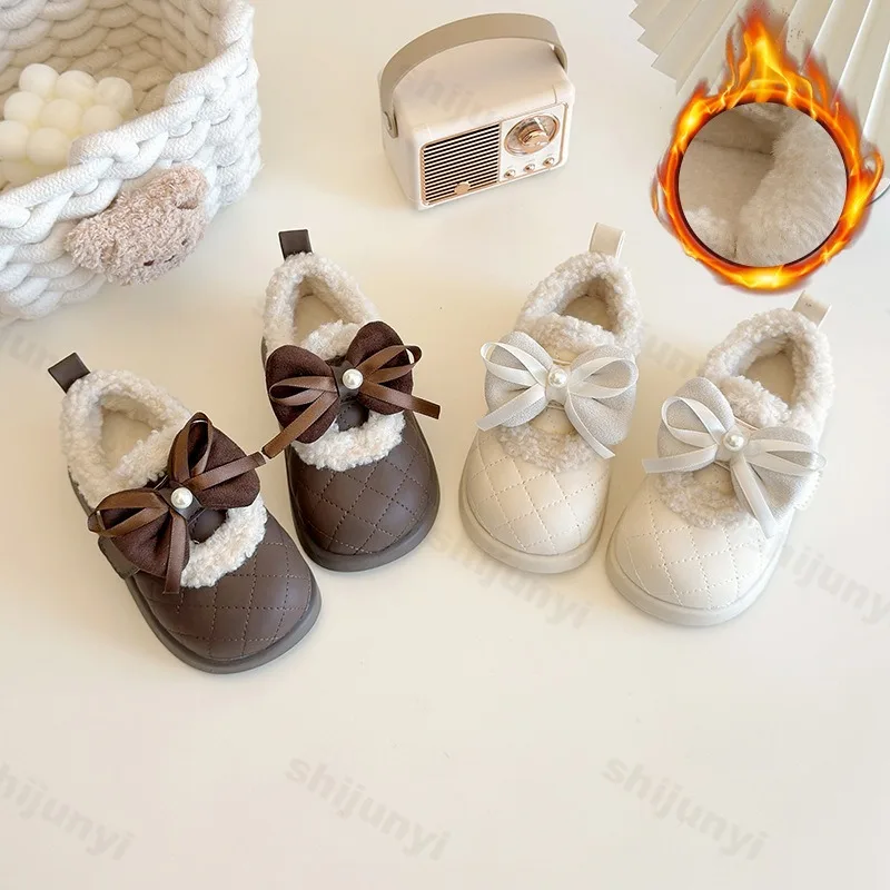 

2025 Winter New Children's Fashion Bow Designed Casual Cotton Shoes Girls' Soft Soled Low Top Warm Comfortable Short Plush Flats