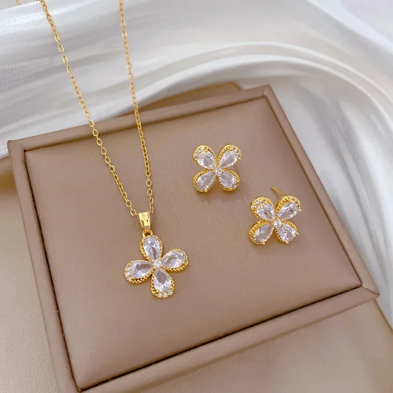 Lucky Grass Gorgeous Zircon Flower Pendant Necklace Ear Studs Female Versatile Clavicle Ornaments Suit Titanium Steel Chain
