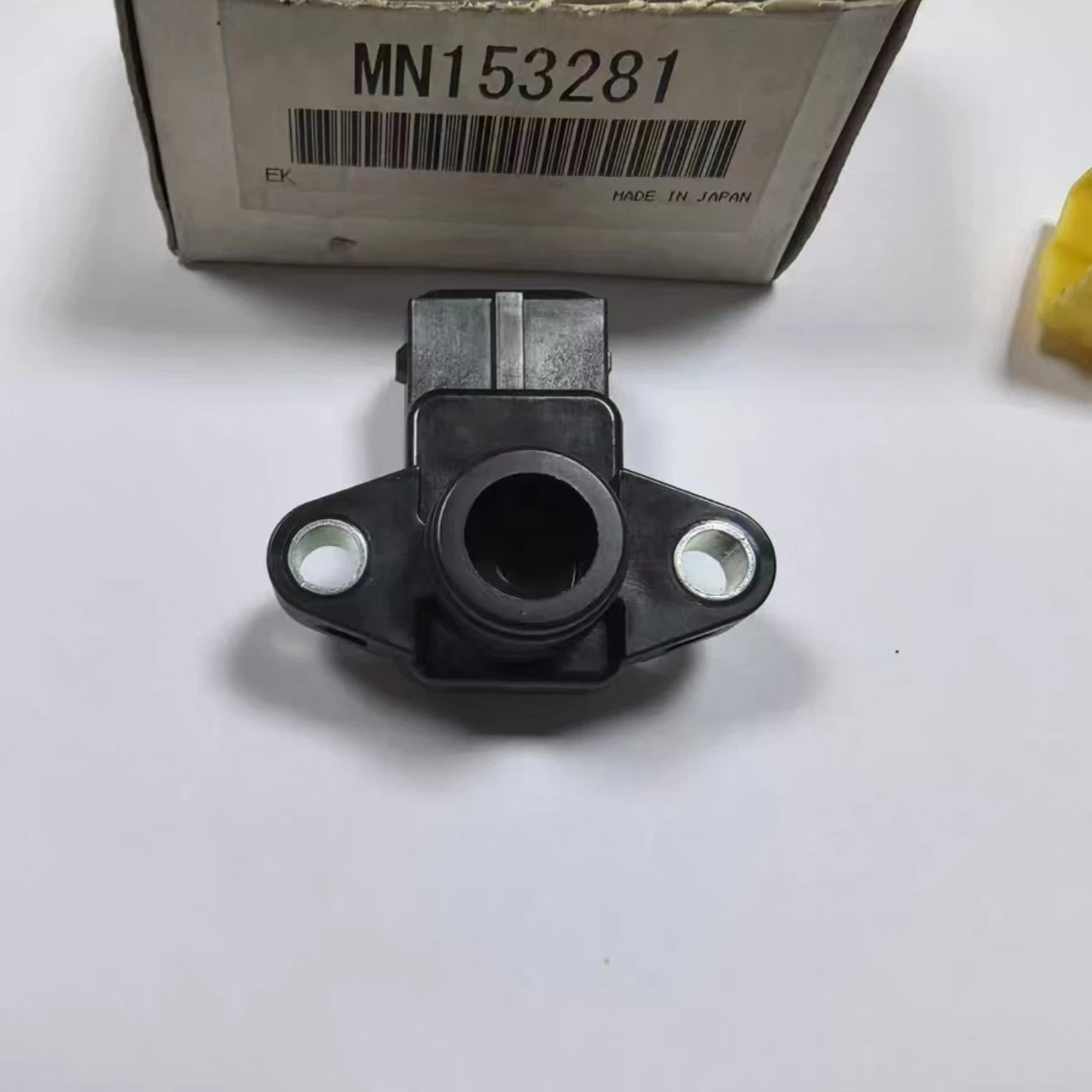 Manifold Absolute Pressure MAP Sensor For Mitsubishi Eclipse Lancer Galant Endeavor Outlander 2004-2012 MN153281