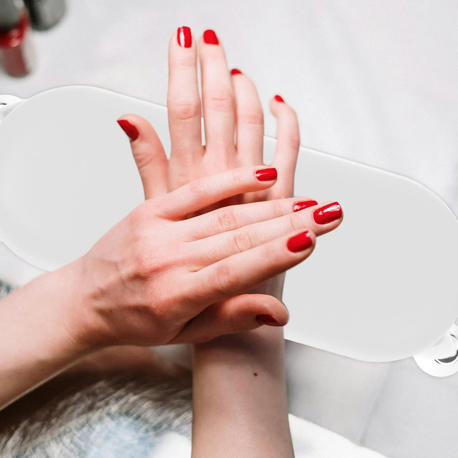 

Подставка для рук для маникюра, удобная подушка из ПУ для ногтей, аксессуар для салона красоты, держатель для маникюрного стола