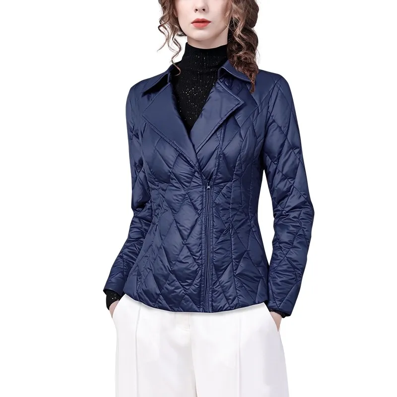 Damska zimowa niebieska kurtka puchowa, ocieplana, lekka, z wypełnieniem z kaczego puchu, idealna na narty, śnieg i na co dzień.