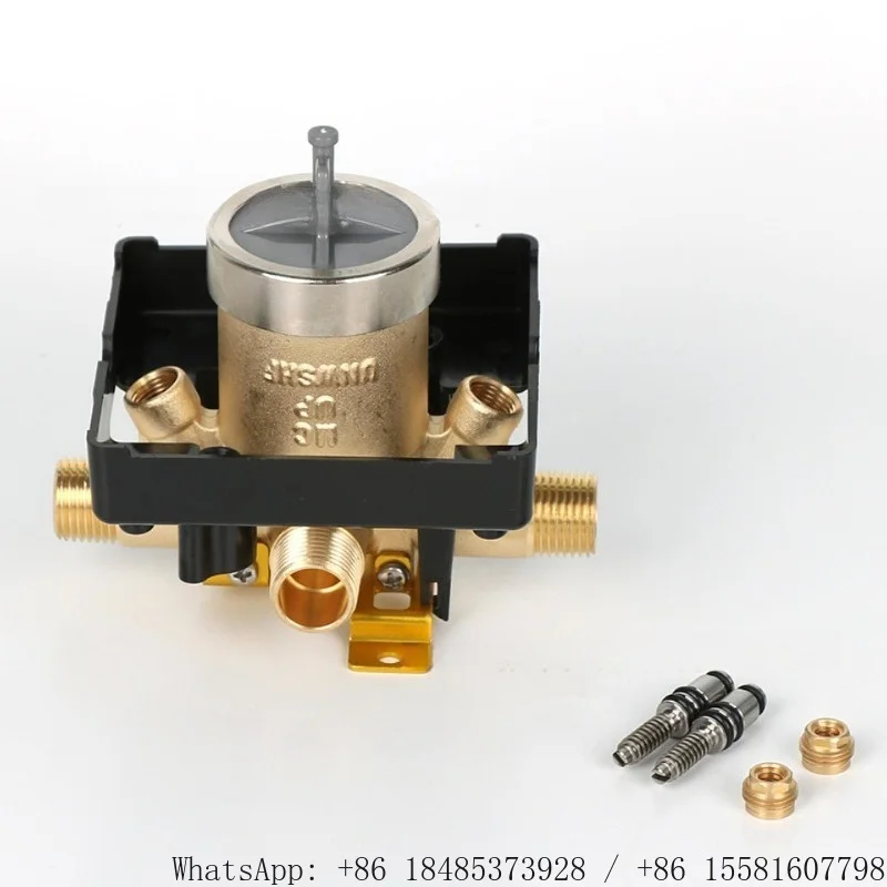 Brass Four Way Manifold Valve External Thread Water Flow Splitter Plumbing Installation Fitting