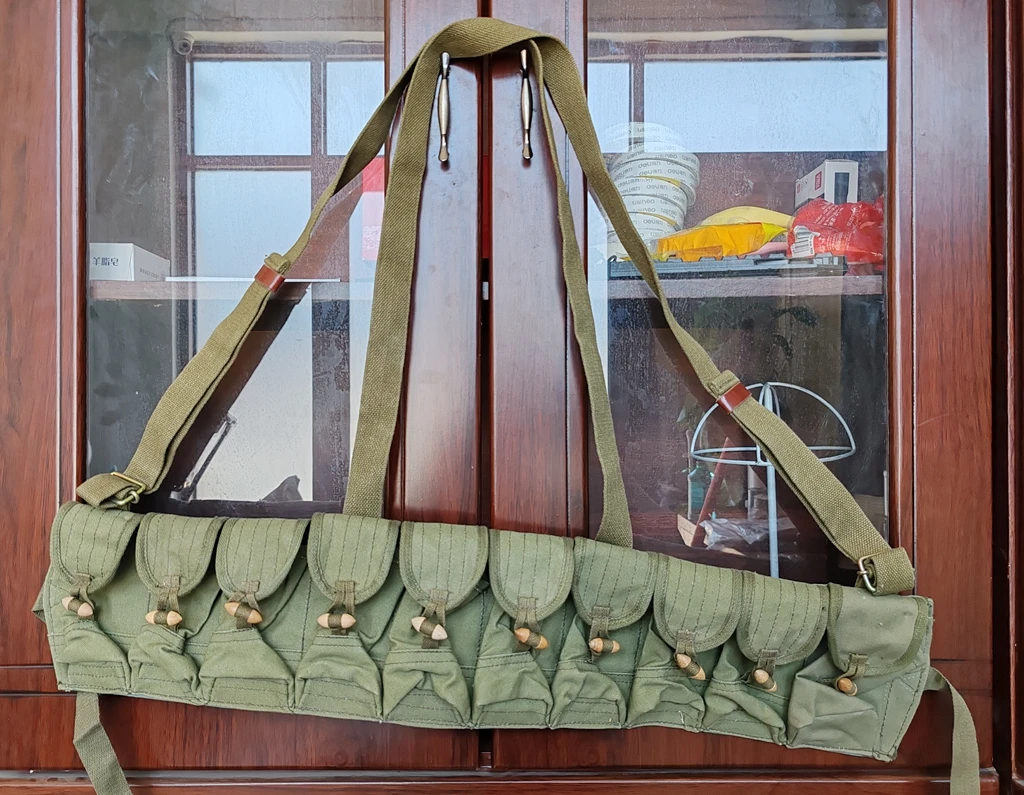Lienzo BANDOLIER hecho en 1978s genuino y ORIGINAL de la Era de la guerra de VIETNAM, ejército chino, SKS Tipo 56, SEMI munición, aparejo para el pecho