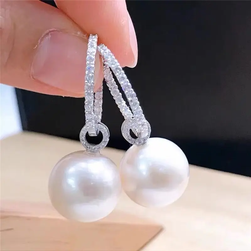 

Classic 10-11mm South Sea Round White Pearl Dangle Earring 925s