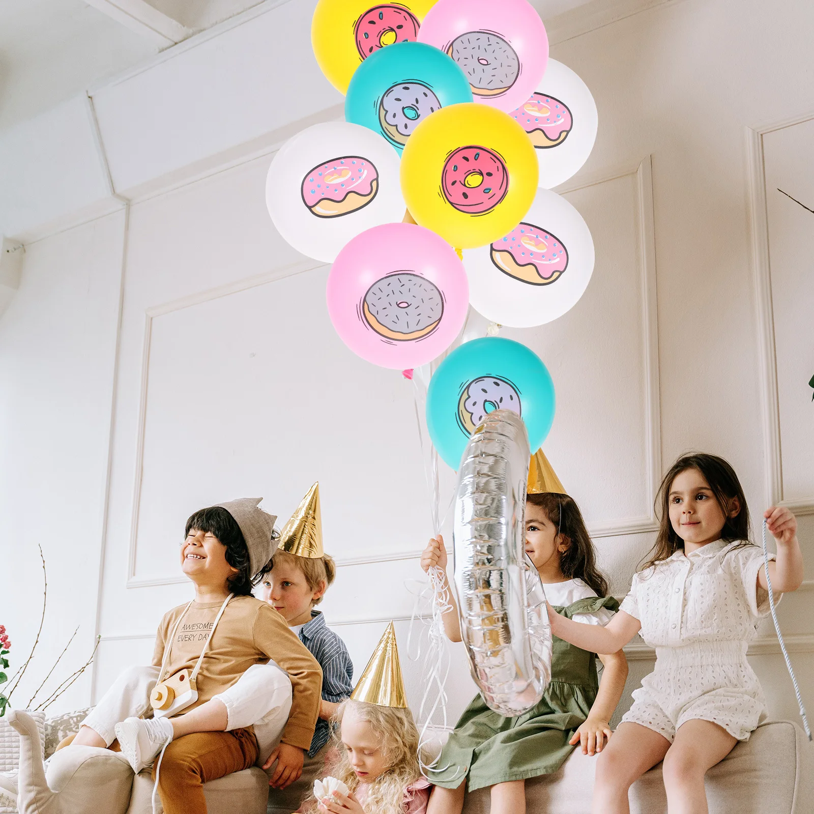 

32Pcs Donut Theme Balloons Shiny Smooth Surface Special Events Photo Props Stage Decorations Kids Birthday Donut Latex Balloons