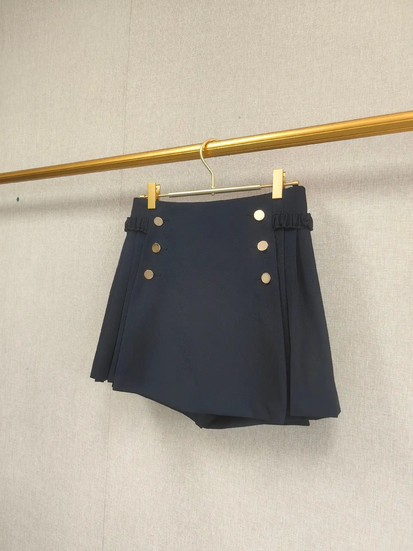 2026 Autumn New Female Dark Blue High Waisted Short Fashion Pleated Skirt Pants