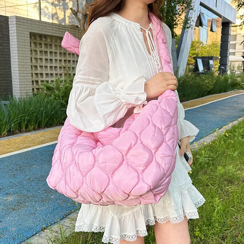 

Large Capacity Quilted Women Shoulder Bag Nylon Cotton Padded Hobos Tote Bags for Women Candy Color Ruched Cloud Crossbody Bag