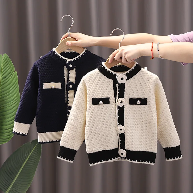 

Spring Autumn appliques Button Baby Girls Sweater Knit Patchwork Jacket O Neck Long Sleeve Keep Warm Patchwork Outfits FY07213