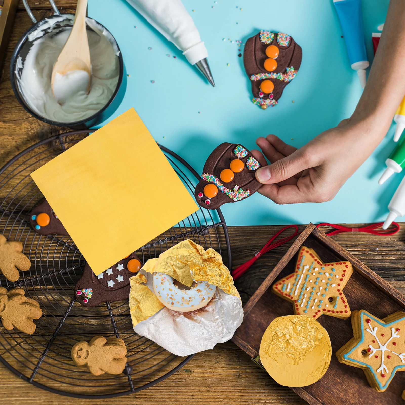 

200Pcs Aluminium Foil Wrapping Paper Golden for Chocolate Candy Environmentally Friendly and Convenient to Use