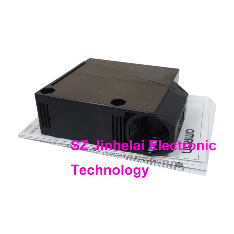 New and Original Omron Photoelectric Switch E3JM-R4M4-G R4M4T-G DS70M4-G DS70M4T-G 10M4-G-NN 10M4T-G-NN