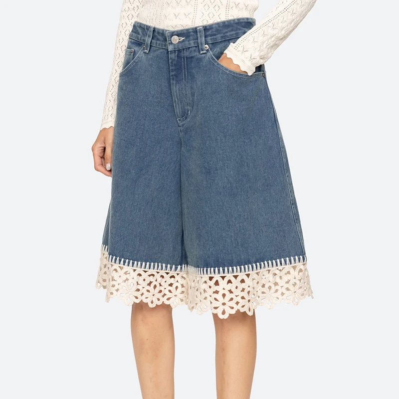 

Summer New Style Loose Women's Jeans Short Skirt Light Blue Lace Trimmed Five-Point Pants Cotton Natural Waist Button Closure