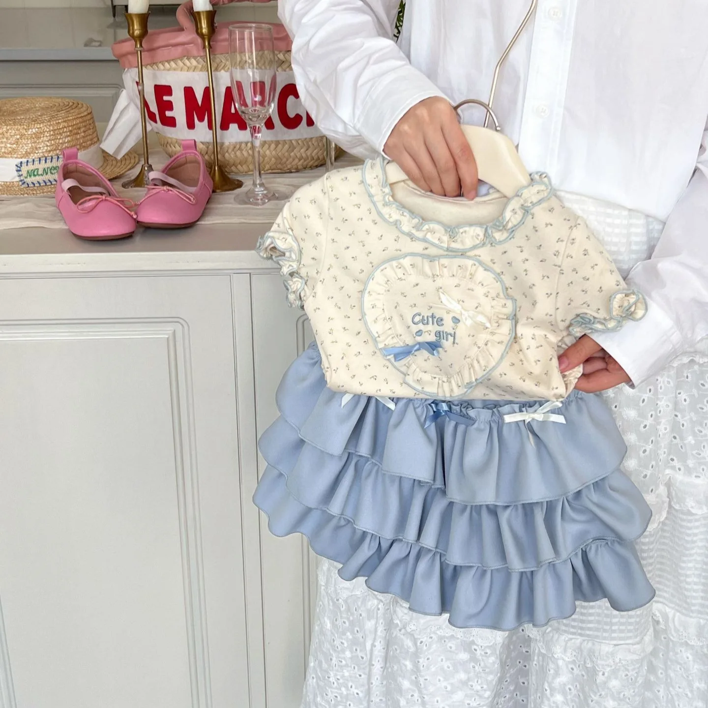 1-9Y Girls set 2024 Summer new sweet shredded flower wood ear short sleeve T children cute bow cake skirt 90 100 110 120 130cm