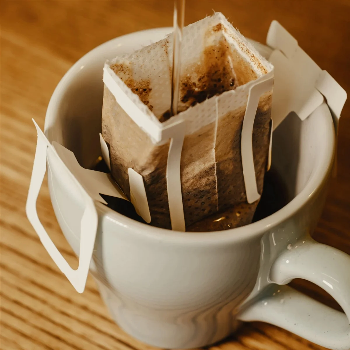 FUCQZ 100 szt. Jednorazowe worki filtrujące do kawy kroplówka przenośne wiszące ucho styl papierowe Home Office podróżne narzędzia do kawy