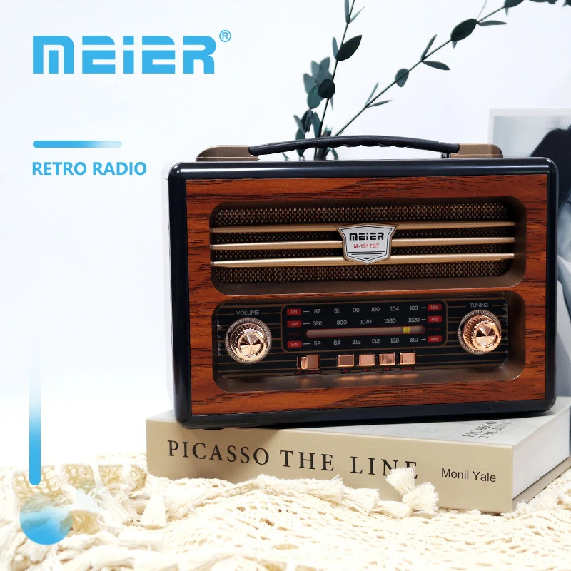 

Retro Wooden Desktop FM Radio Speakers Outdoor The Elderly Radio Caixa De Som Bluetooth Mobile Phone TF Card U Disk Music Player